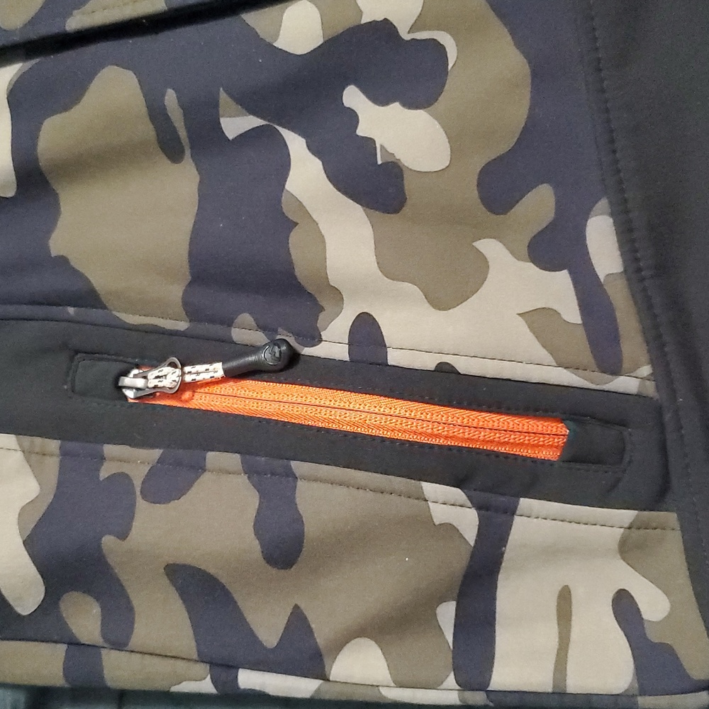 Magellan Outdoors Black and Camouflage Field Jacket - Picture 6 of 11